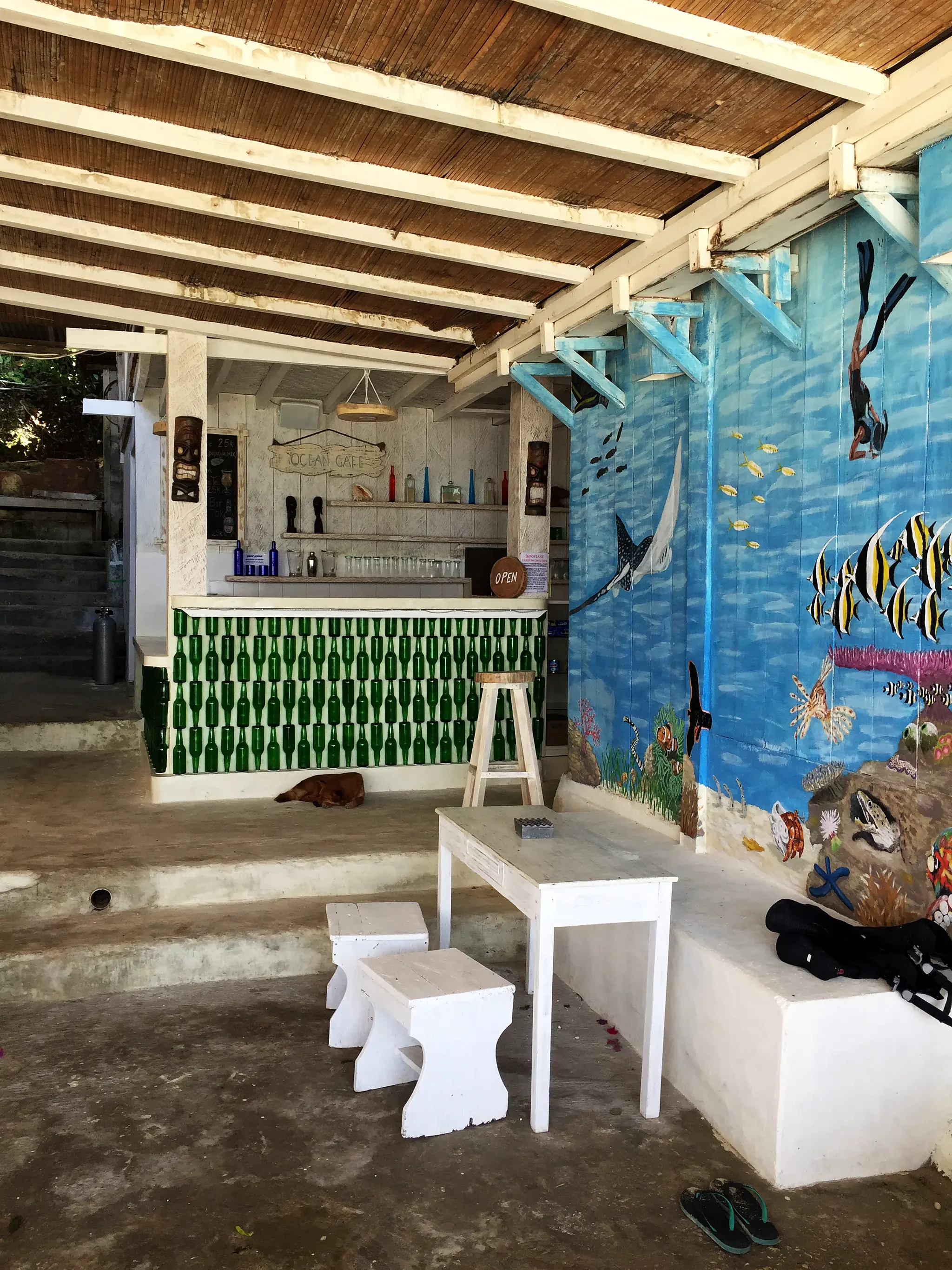 the ocean café bar and mural